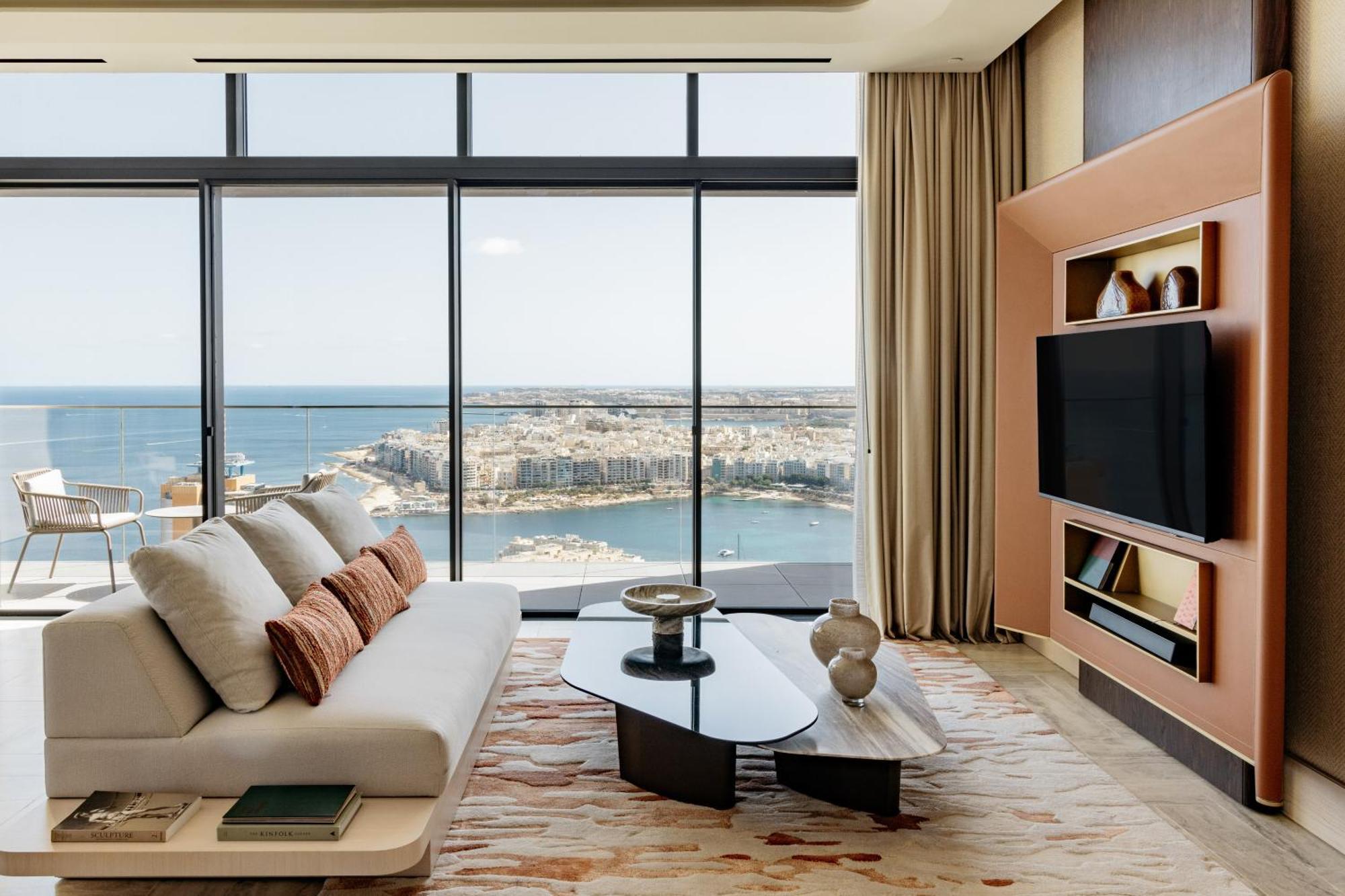 Отель Me Malta By Melia Сент Джулианс Экстерьер фото